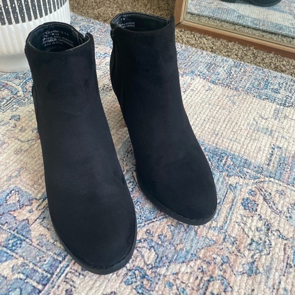 Blake Ankle Booties - Picture 4 of 6